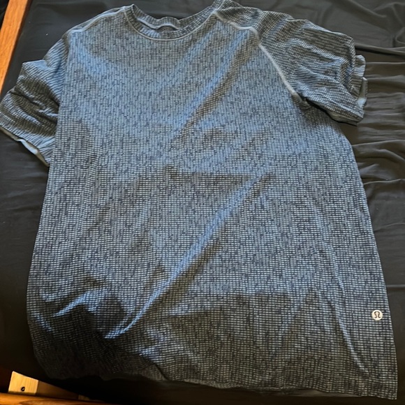 mens lululemon shirt - Picture 1 of 1